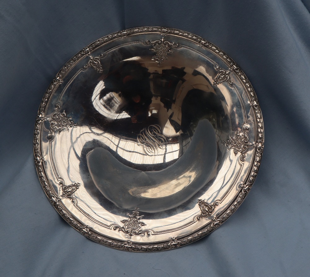 American Silver - A Bailey Banks & Biddle Co Sterling silver pedestal bowl, - Image 2 of 6