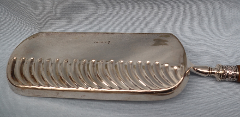 A George V silver fork and spoon set, Sheffield, 1921, - Image 5 of 6