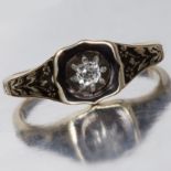 VICTORIAN DIAMOND AND ENAMEL RING.