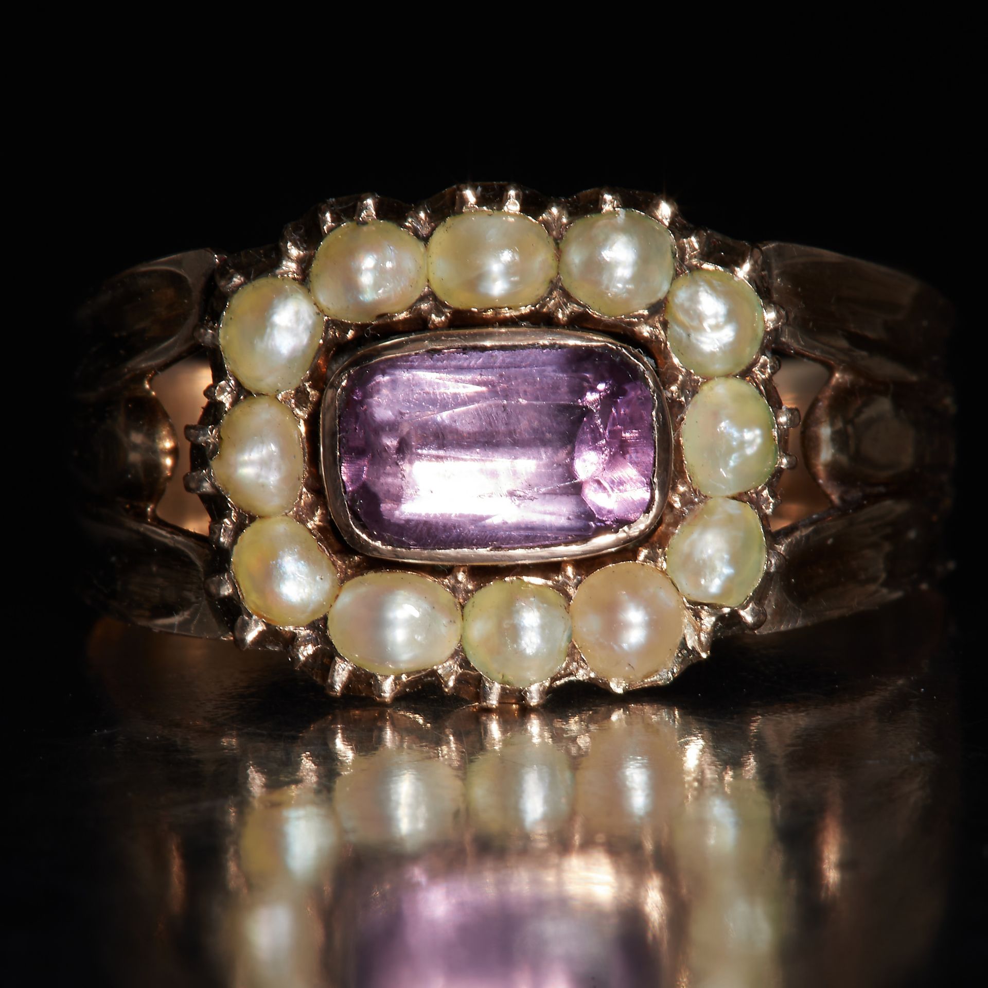 ANTIQUE AMETHYST AND PEARL CLUSTER RING