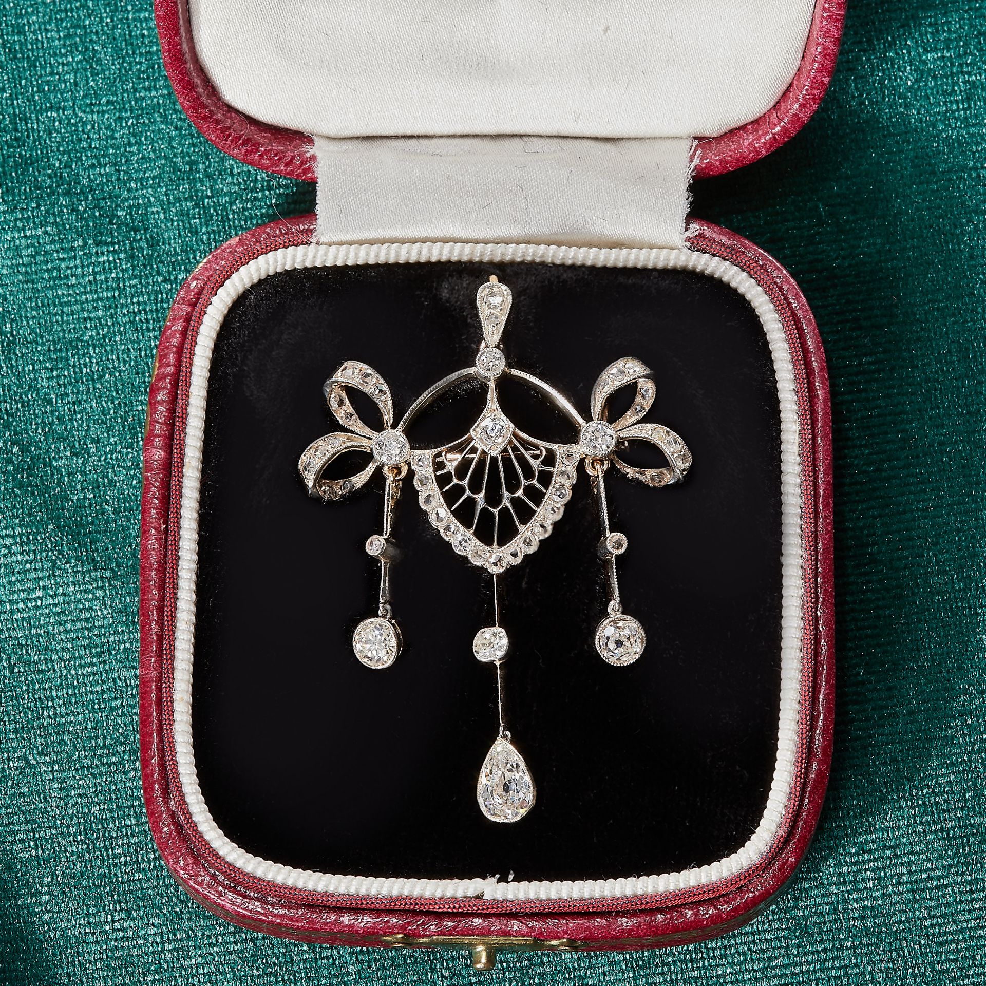 FINE BELLE EPOQUE DIAMOND DROP PENDANT/BROOCH - Bild 2 aus 2