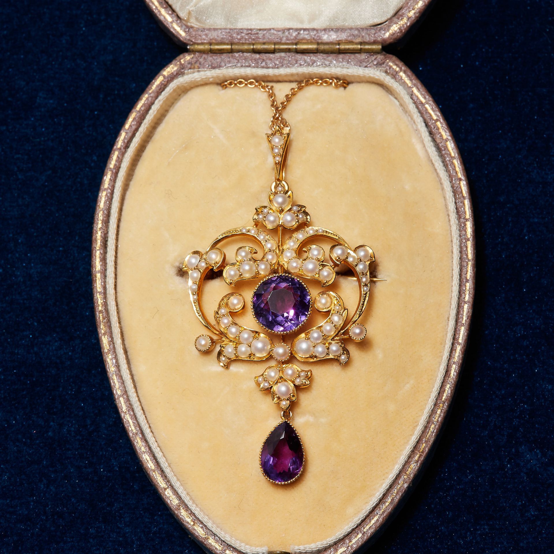 FINE EDWARDIAN AMETHYST AND PEARL PENDANT/BROOCH