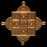VICTORIAN GOLD ETRUSCAN STYLE BROOCH PENDANT