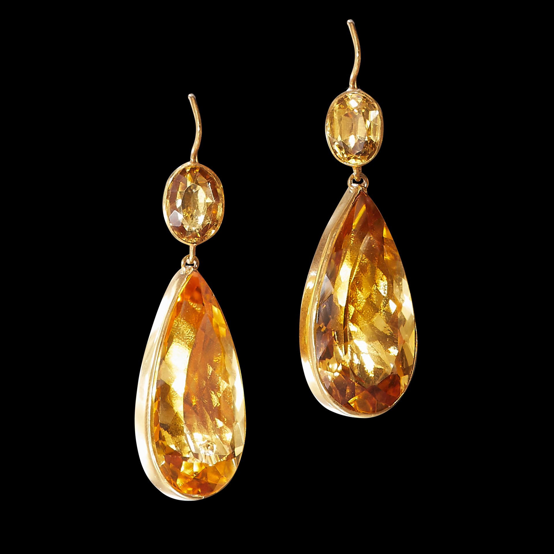 PAIR OF ANTIQUE CITRINE DROP EARRINGS