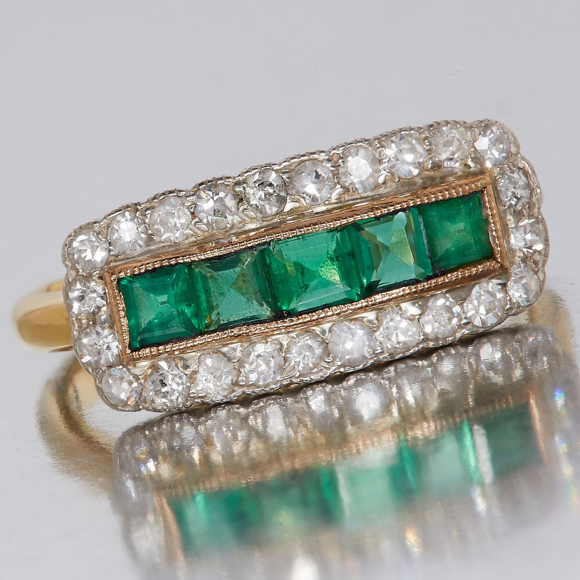 EMERALD AND DIAMOND RING