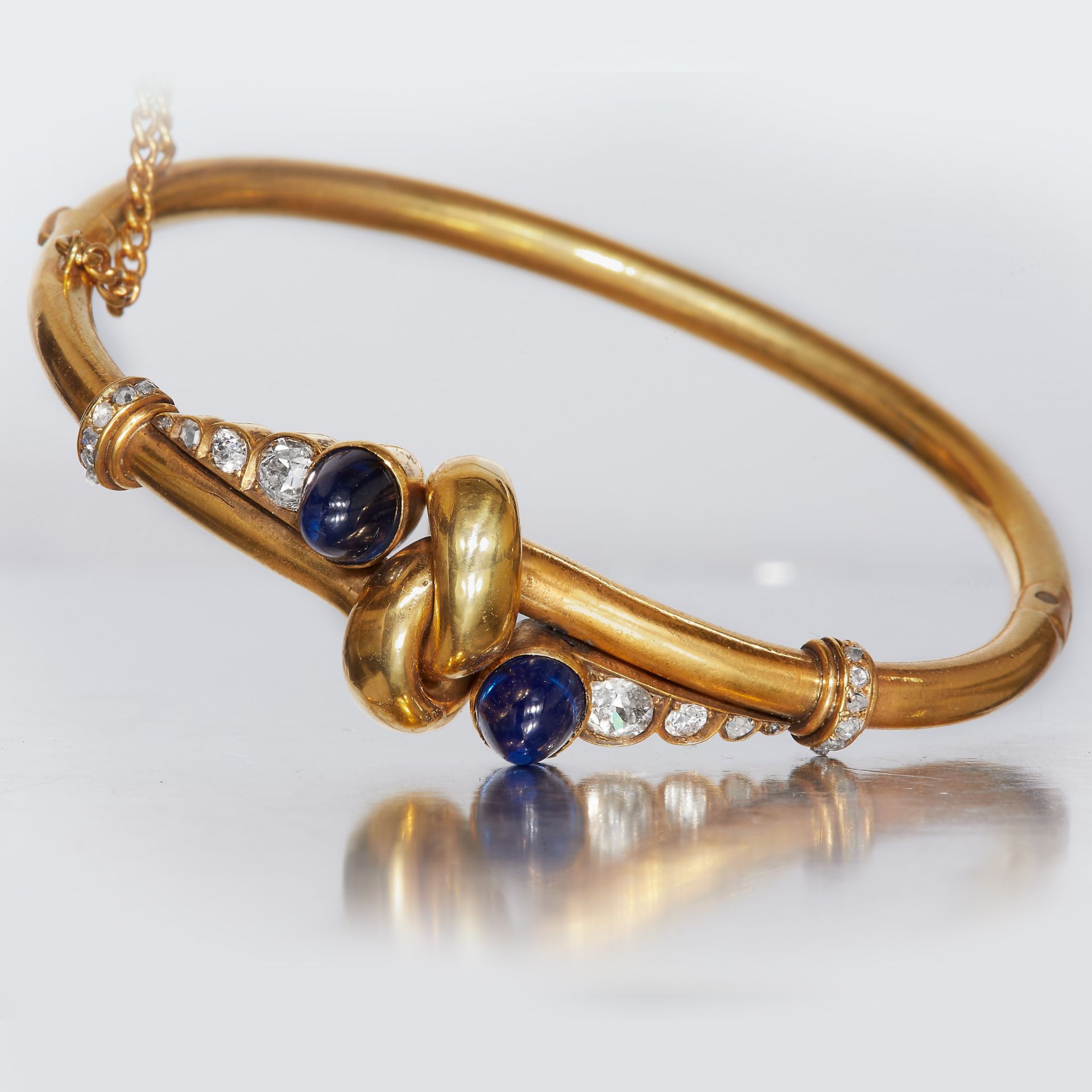 BEAUTIFUL RUSSIAN SAPPHIRE AND DIAMOND HINGED BANGLE