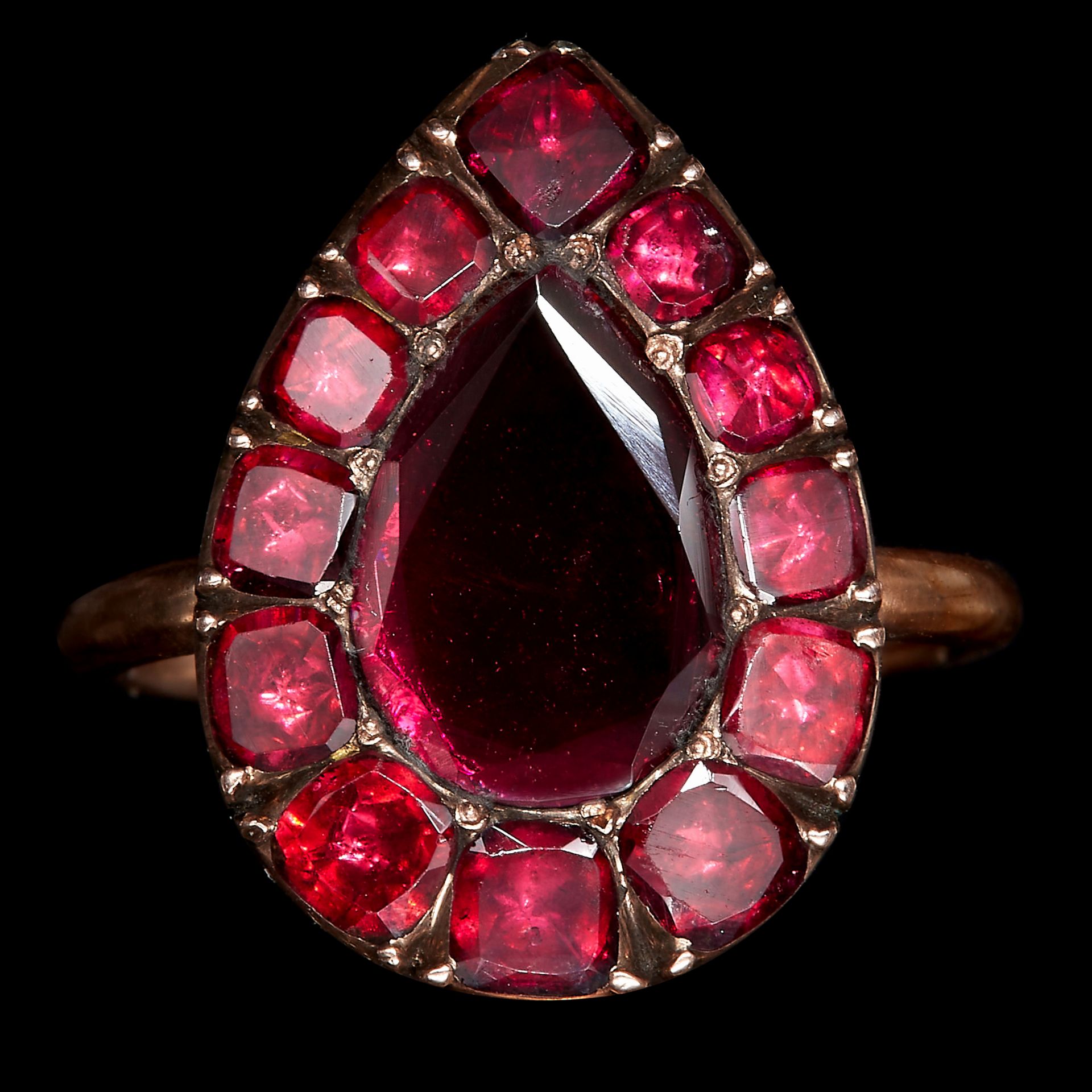 ANTIQUE PEAR SHAPED GARNET CLUSTER RING