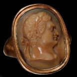 RARE AND IMPORTANT ANTIQUE HARDSTONE CAMEO RING