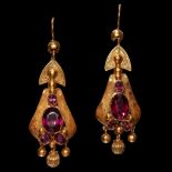 PAIR OF ETRUSCAN STYLE GARNET GOLD EARRINGS