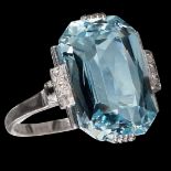 FINE AQUAMARINE AND DIAMOND RING