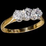 DIAMOND 3-STONE RING