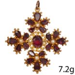 ANTIQUE GEORGIAN GARNET AND PEARL PENDANT/BROOCH,