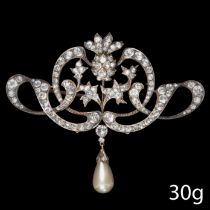 BEAUTIFUL EXAMPLE OF BELLE ÉPOQUE PASTE BROOCH, WITH A PEARL DROP.
