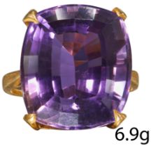 LARGE AMETHYST SOLITAIRE RING