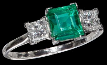 COLOMBIAN EMERALD AND DIAMOND 3-STONE RING