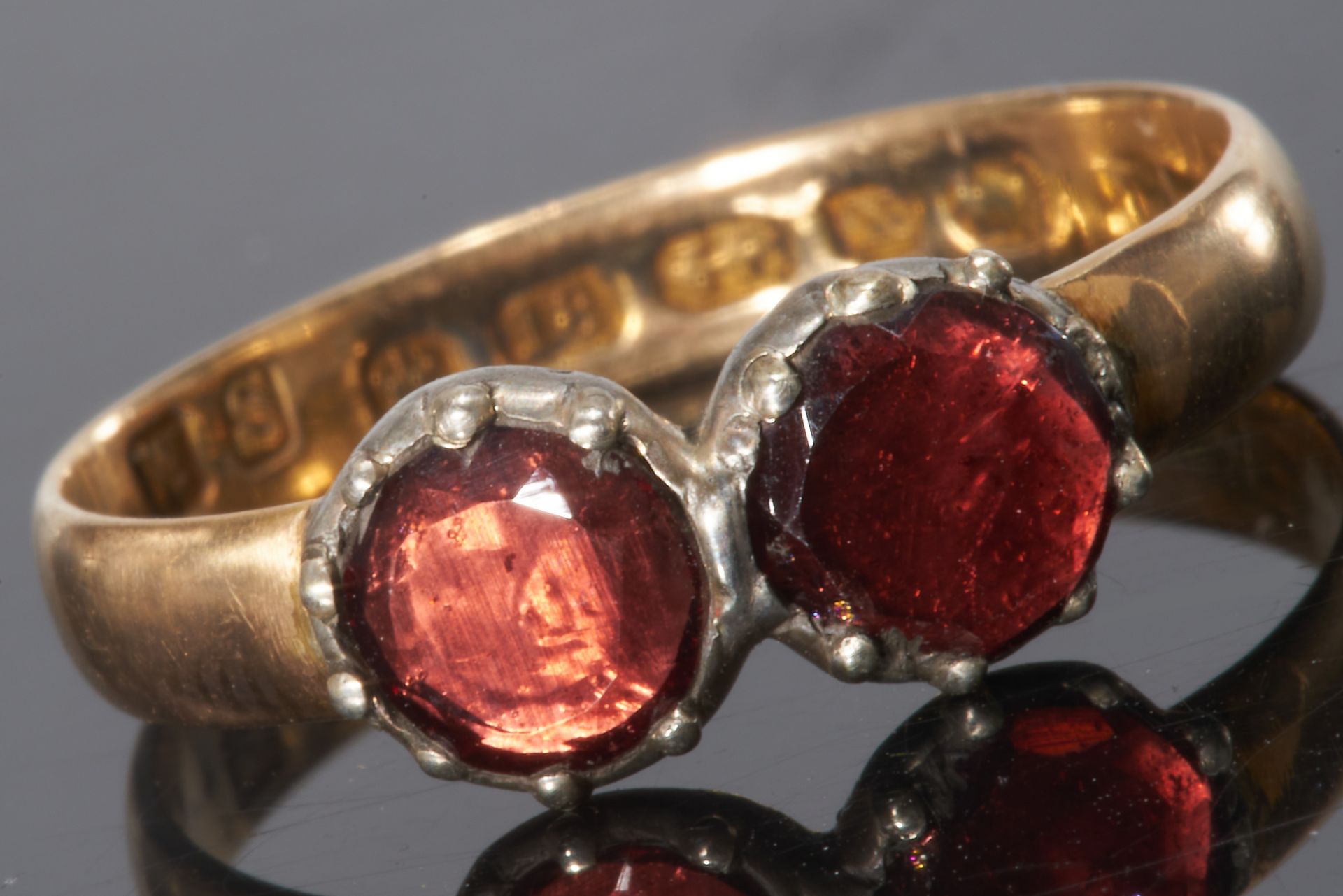 ANTIQUE GARNET RING