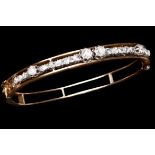 FINE ANTIQUE DIAMOND HINGED BANGLE