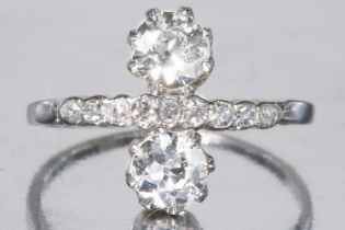 DIAMOND 2-STONE RING