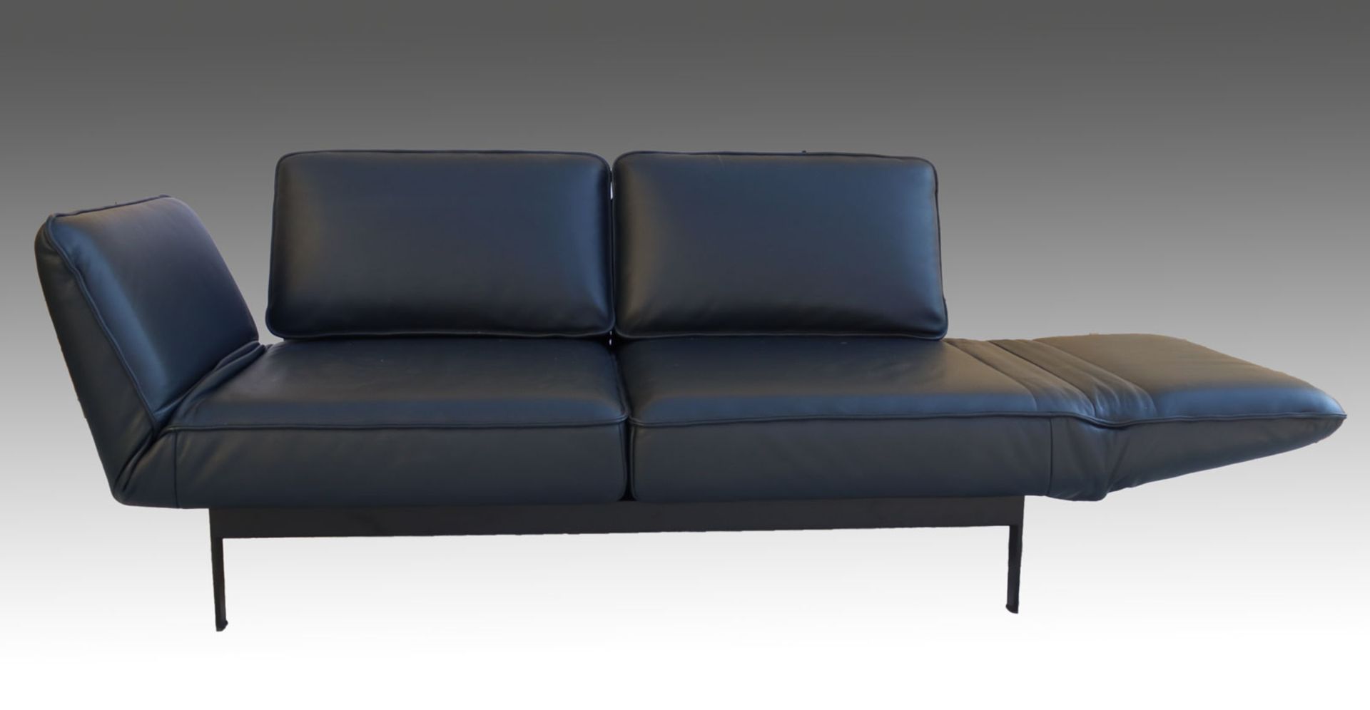 Design - Sofa - Image 2 of 15