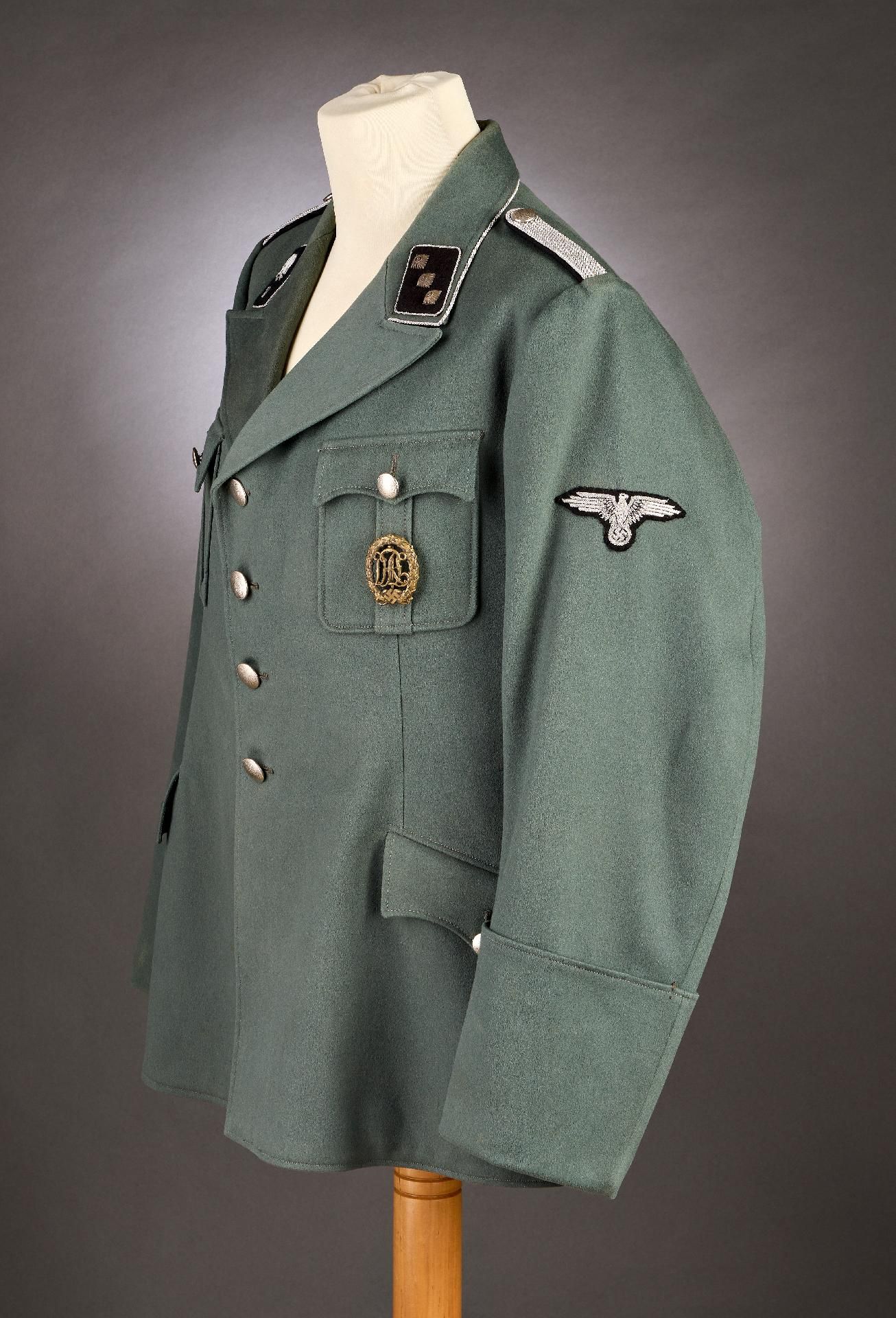 Allgemeine SS : Uniform eines Untersturmführers (Totenkopfverbände) - Bild 3 aus 9
