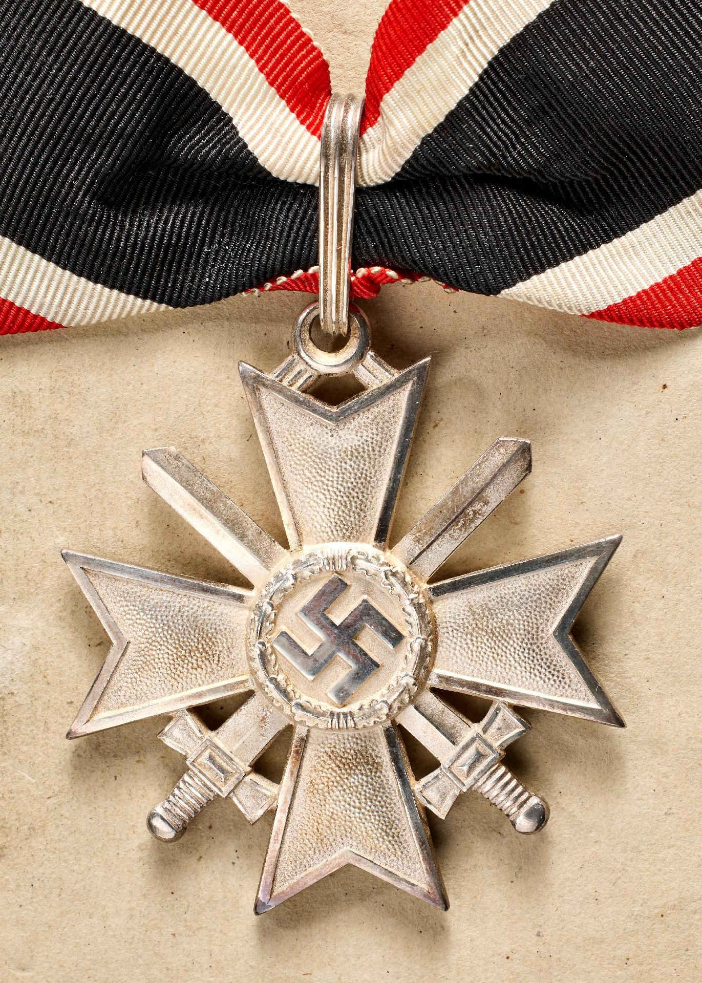 Kriegsverdienstkreuz : Ritterkreuz des Kriegsverdienstkreuzes mit Schwertern.