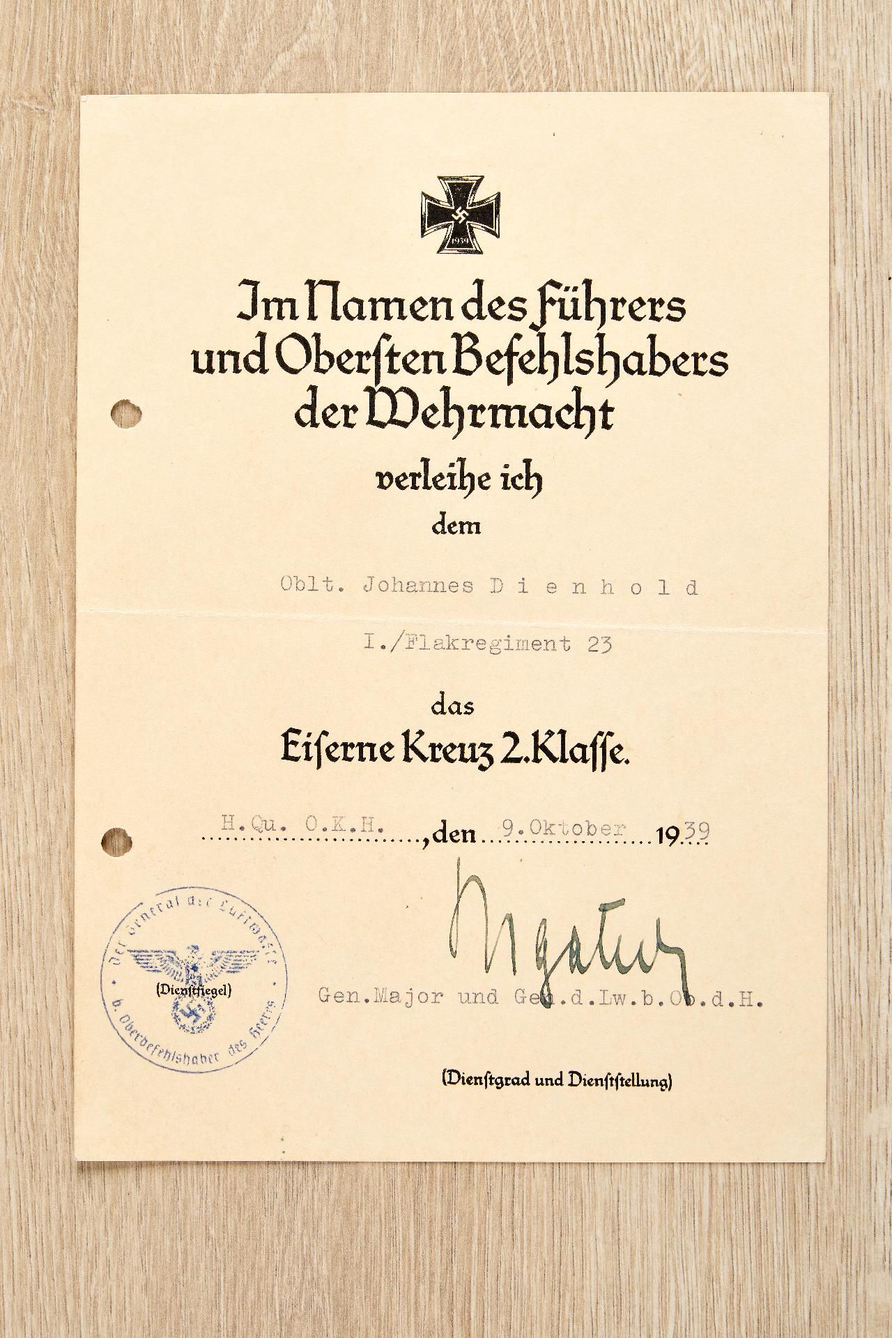 Ritterkreuz : Dokumentennachlass des Oberleutnants Johannes Dienhold, 3.Flak-Regt. 23. - Bild 3 aus 5
