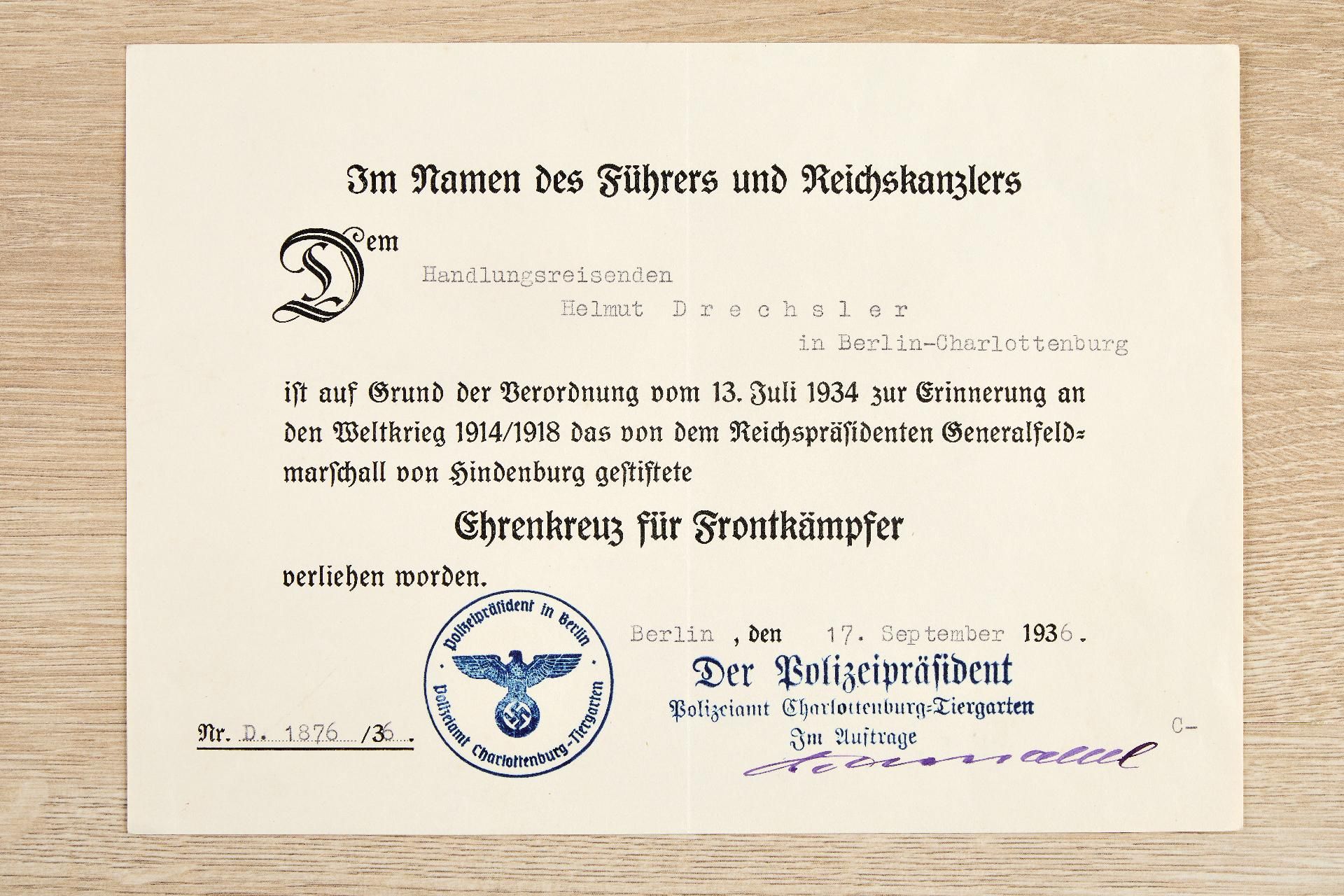 Kriegsmarine : Auszeichnungs- und Dokumentennachlass des Korvettenkapitäns Helmut Drechsler - Image 7 of 28