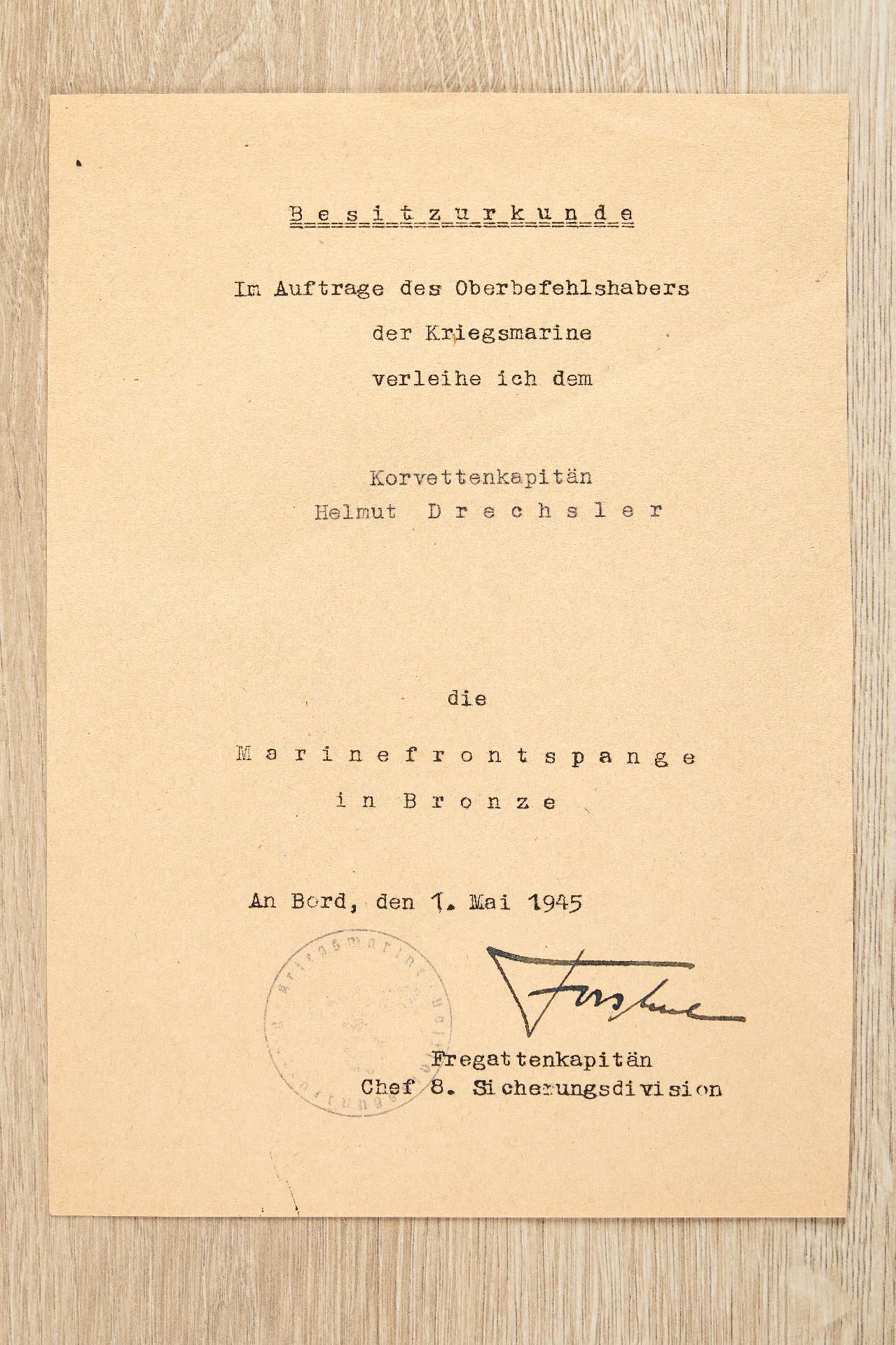 Kriegsmarine : Auszeichnungs- und Dokumentennachlass des Korvettenkapitäns Helmut Drechsler - Image 8 of 28