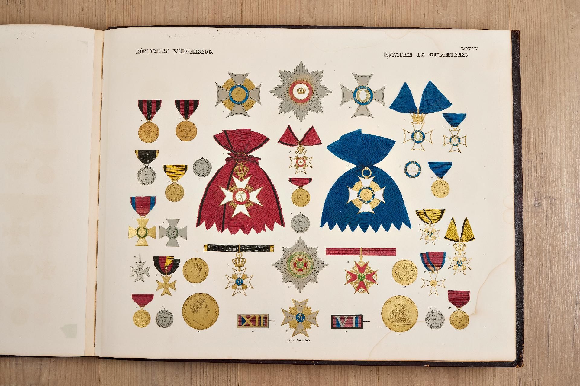 Books on Orders and Medals : H. Schulze - Illustrations to the chronicle of all knights - orders... - Image 8 of 13