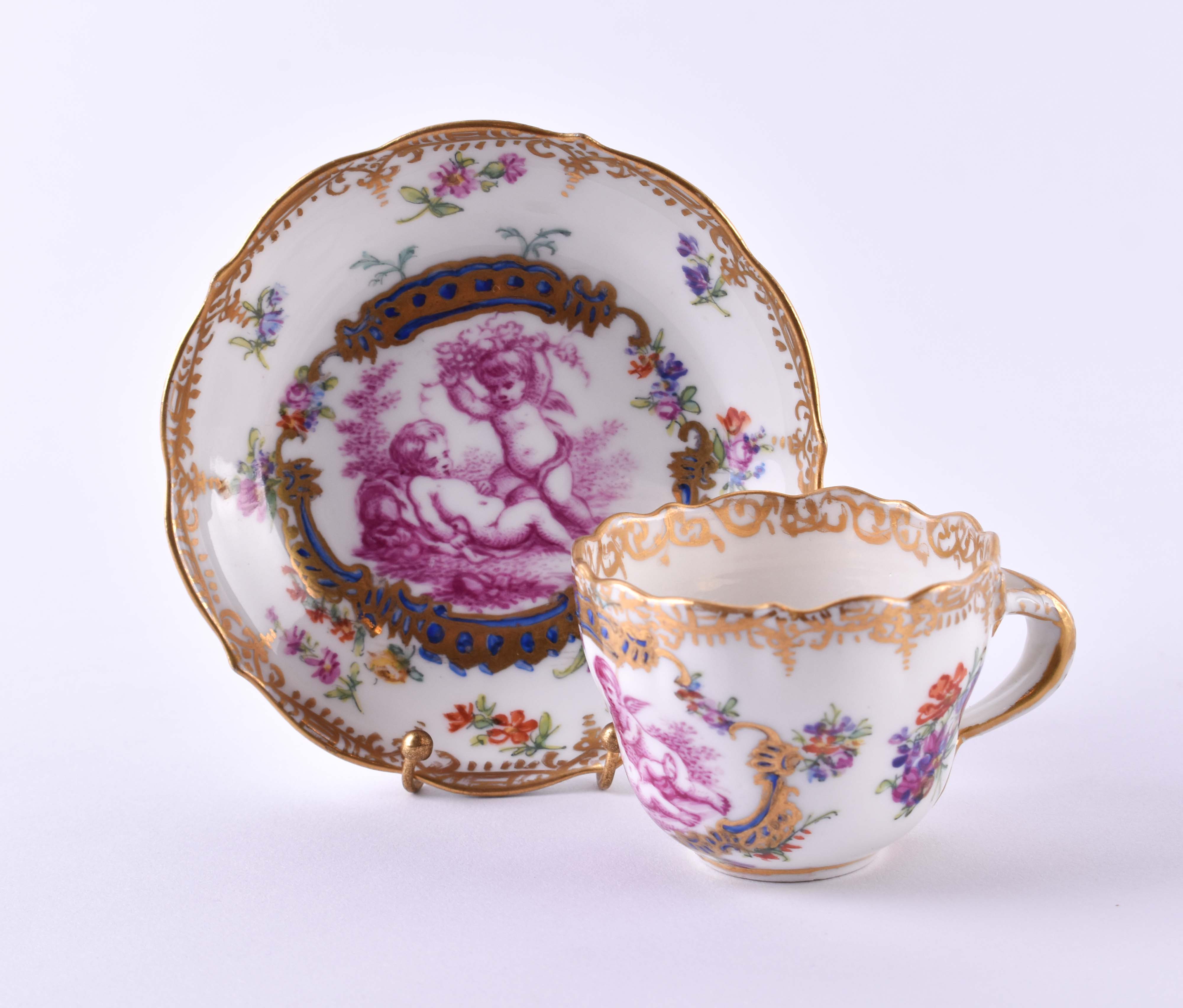 Cup and saucer Meissen Knauf time