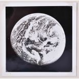 Fotografie #4 Apollo 10 Hasselblad image from film magazine 34/M - LM extraction, Lunar orbit, LM u