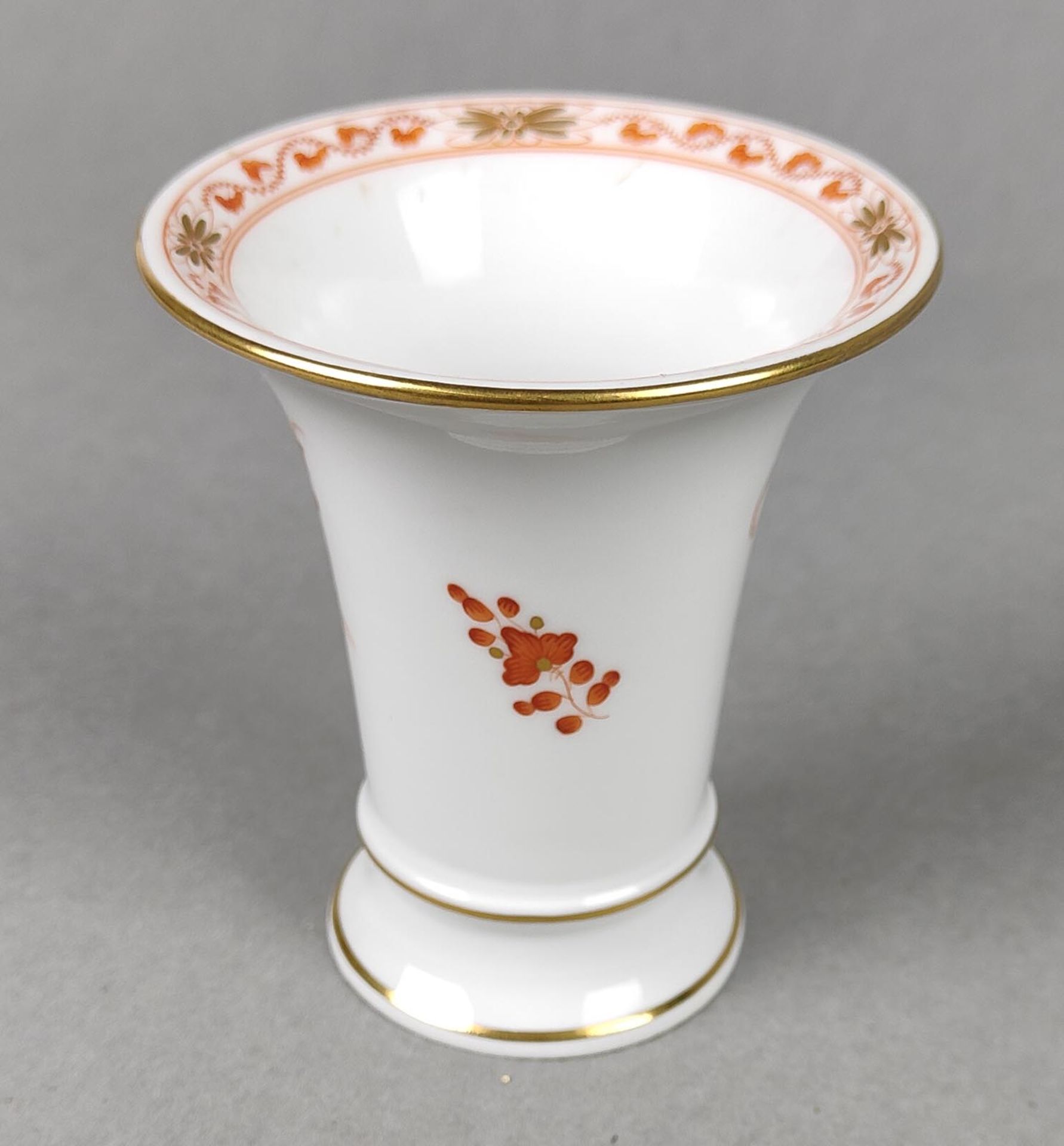 Meissen Trichtervase *Indisch Rot* - Image 2 of 2