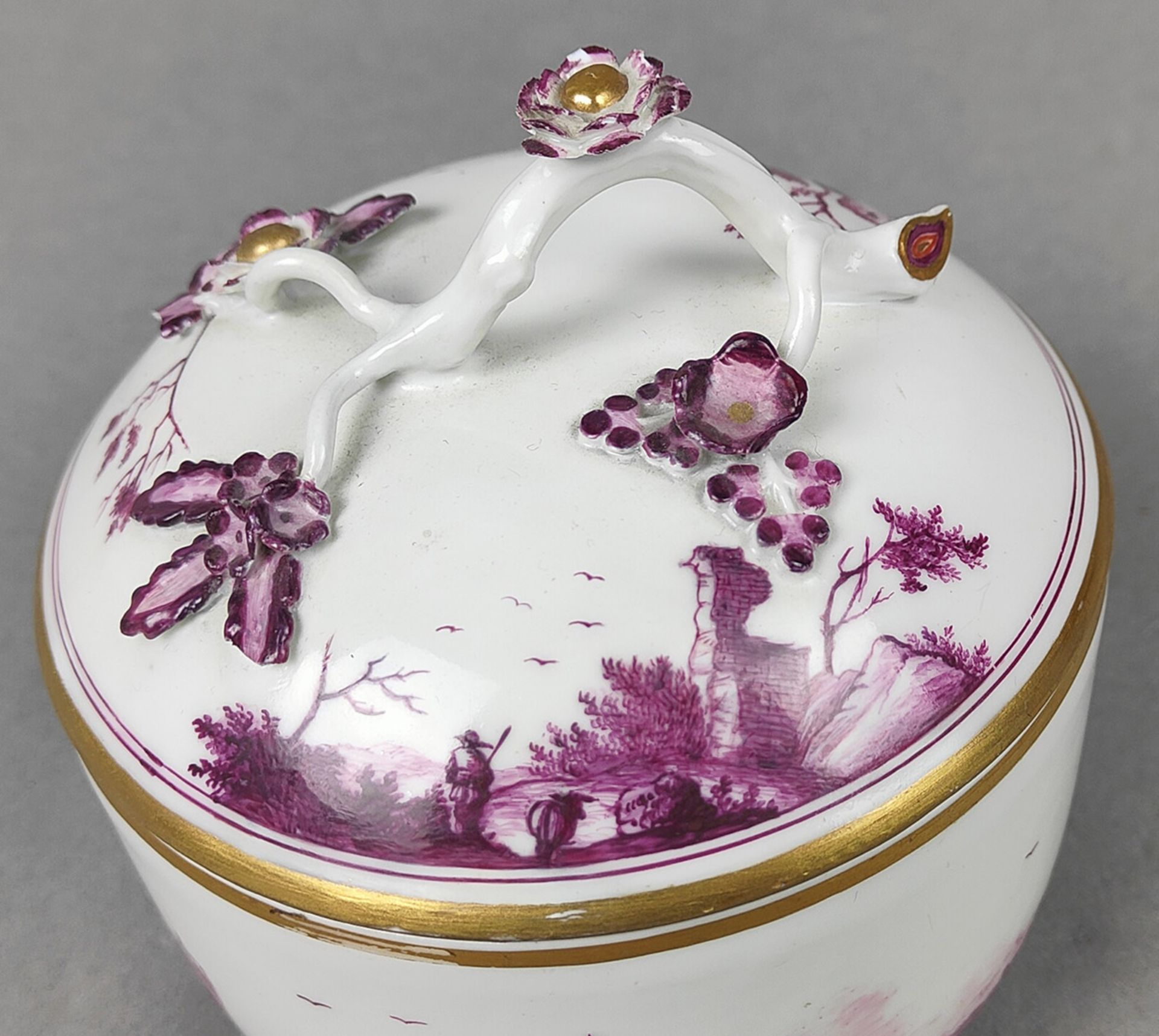 Meissen Deckeldose um 1735/40 - Image 3 of 5