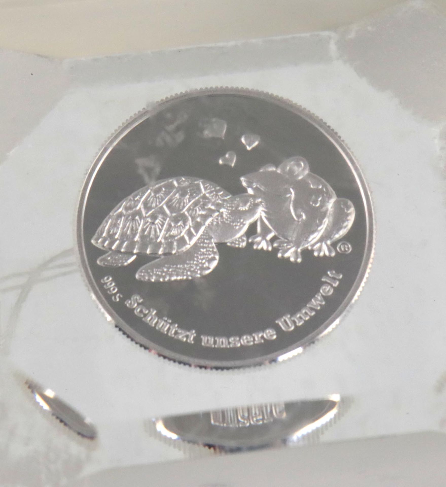 Silbermünze im Acrylwürfel - Bild 2 aus 2