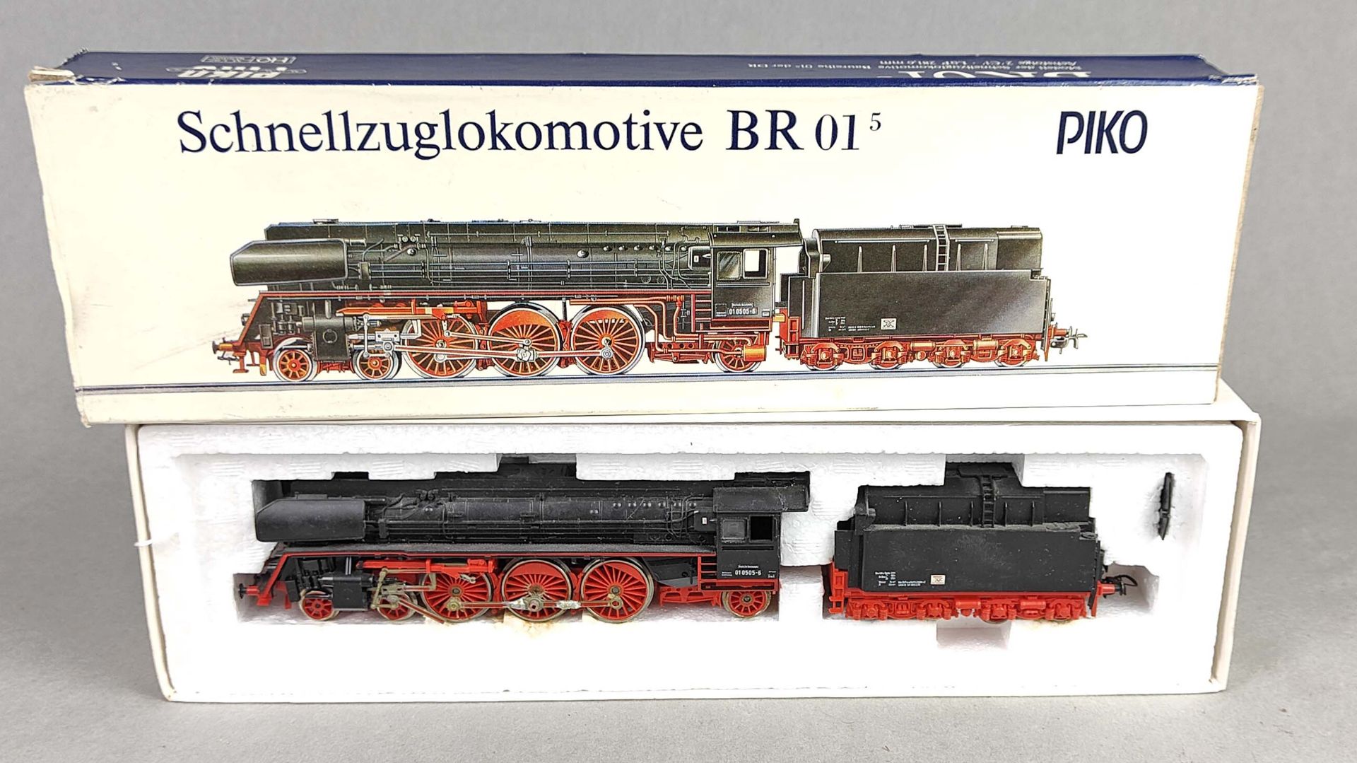 PIKO Schnellzuglokomotive H0