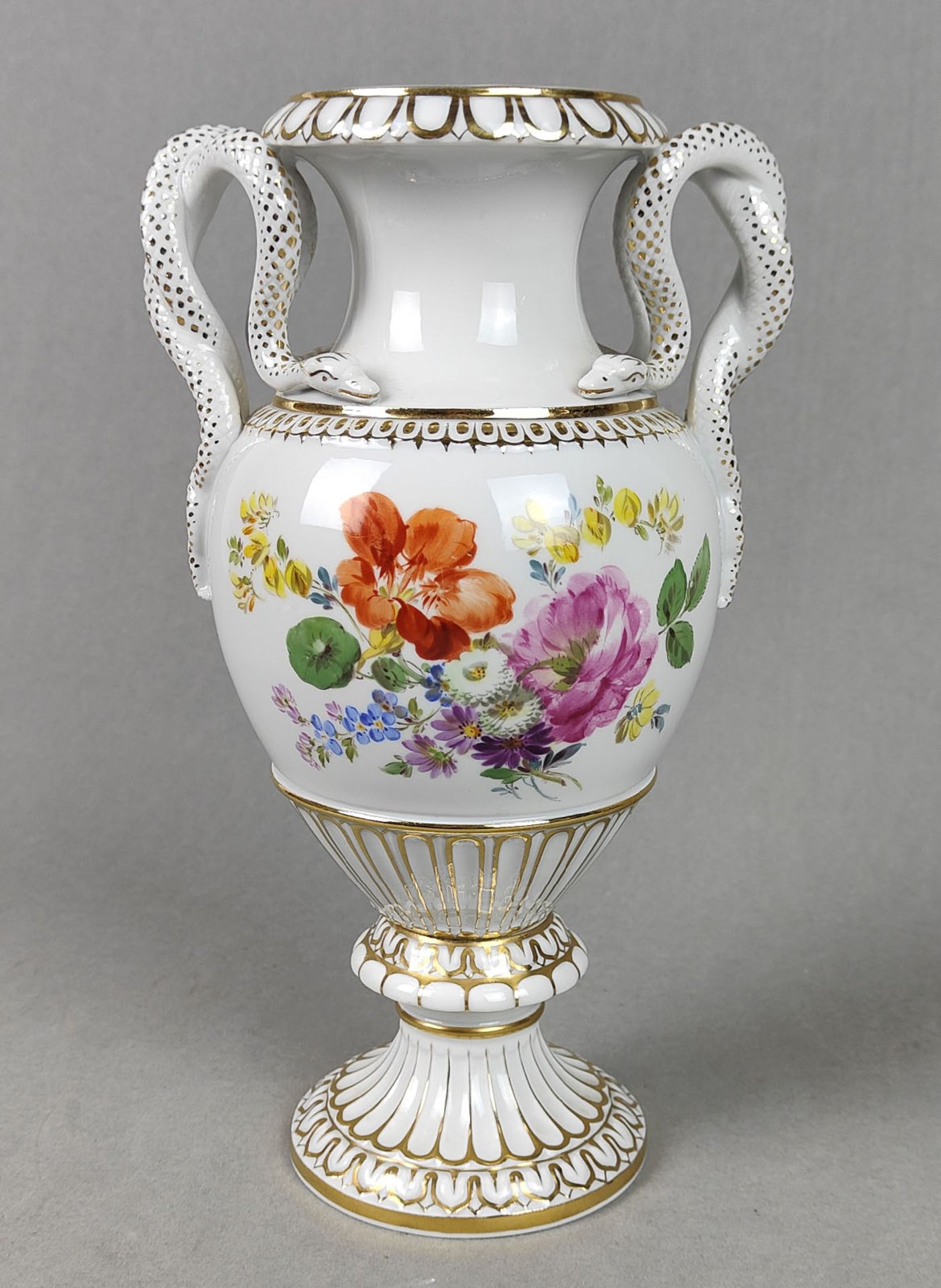 Meissen Schlangenhenkel Vase *Blumenbouquet* - Bild 2 aus 7