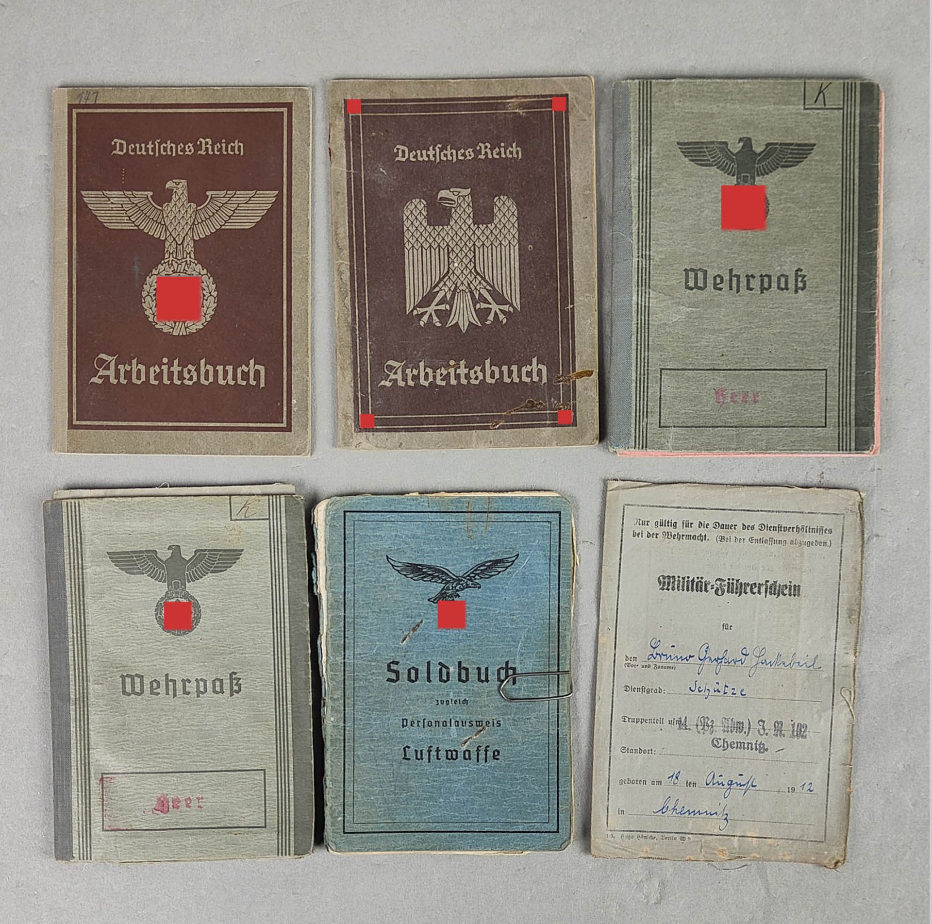 Luftwaffen Soldbuch und Heeres Wehrpässe u.a.