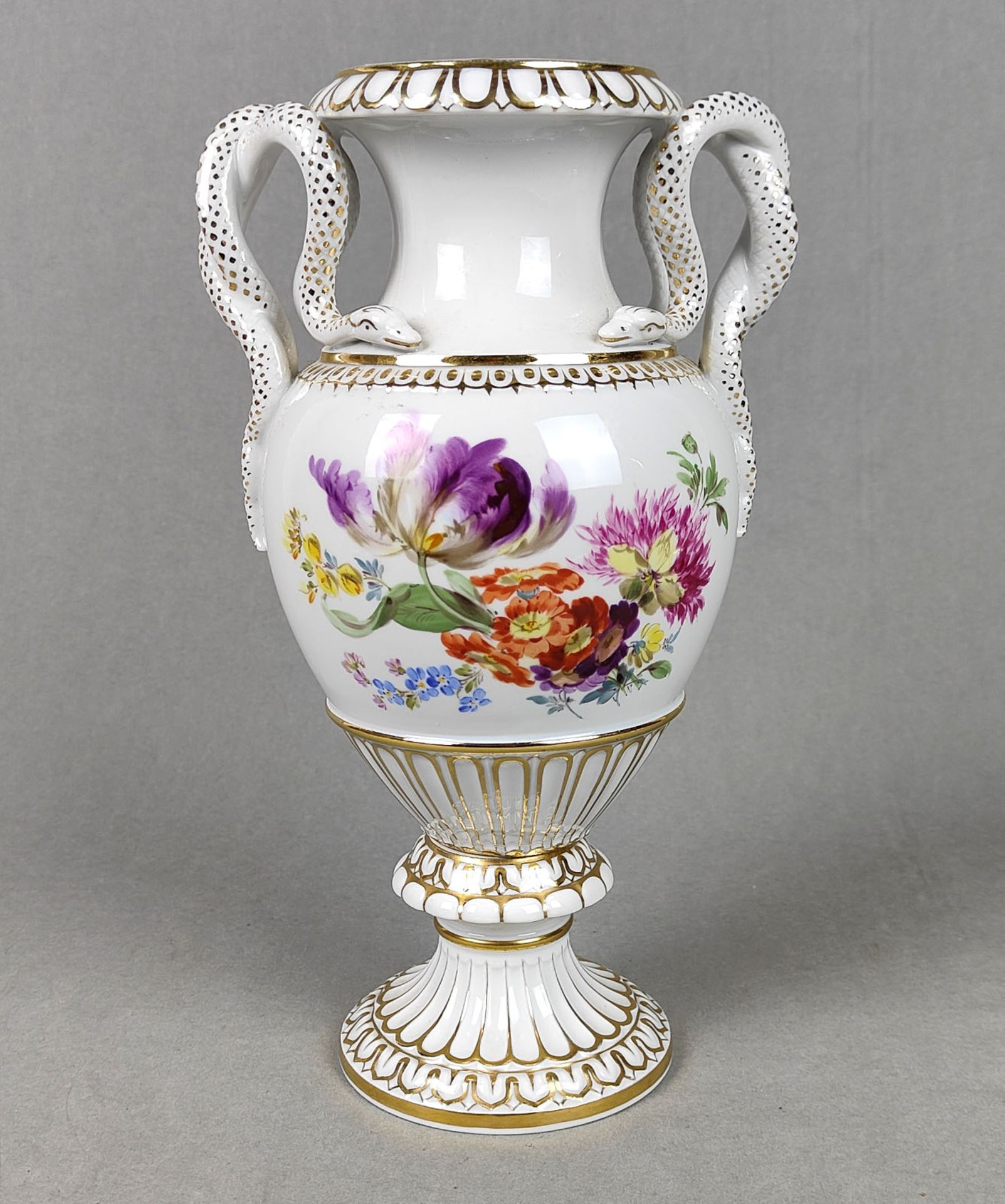 Meissen Schlangenhenkel Vase *Blumenbouquet*