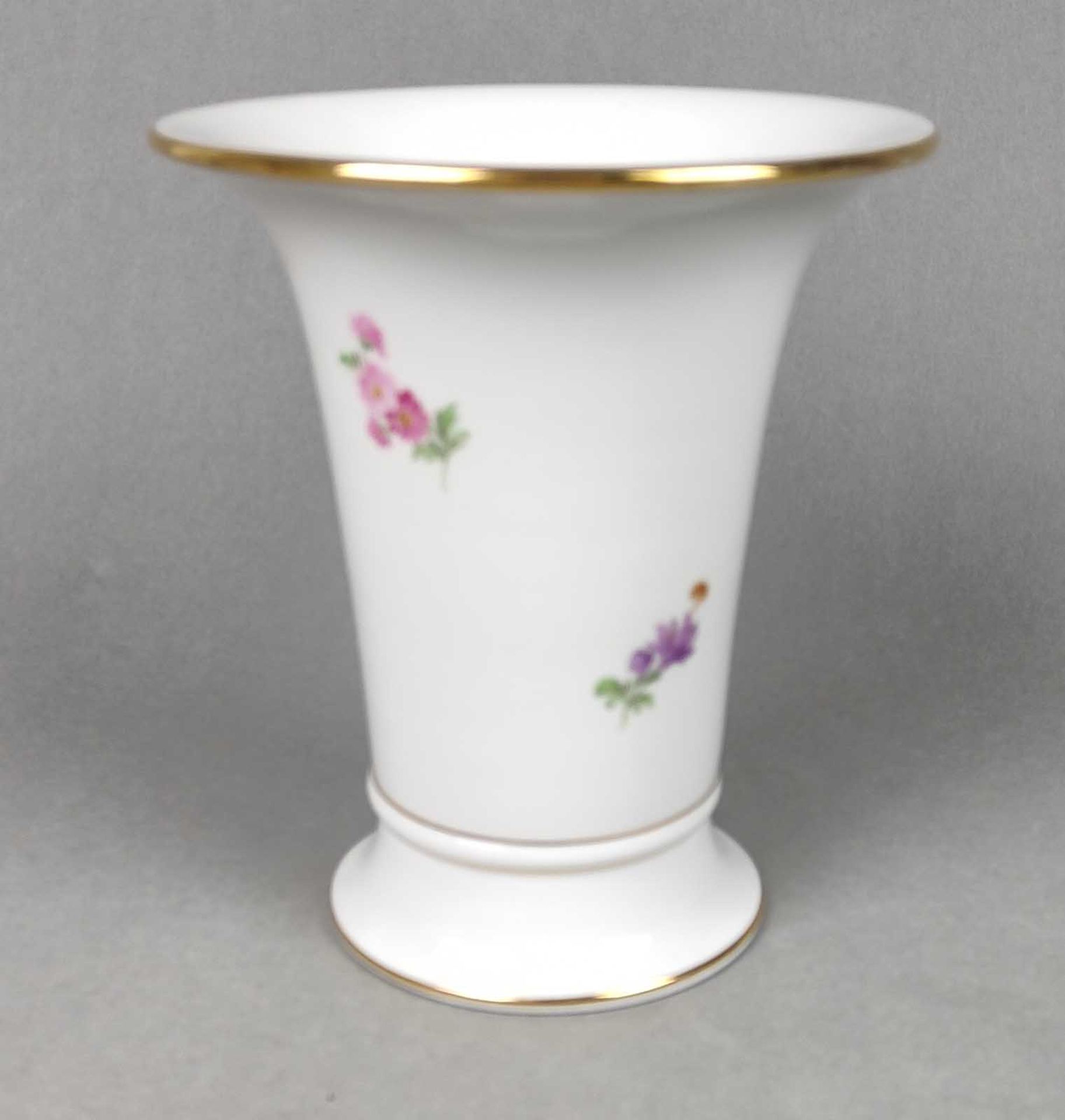 Meissen Trichtervase *Blume 1* - Image 3 of 4