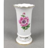 Meissen Füßchenvase *Blume 1*