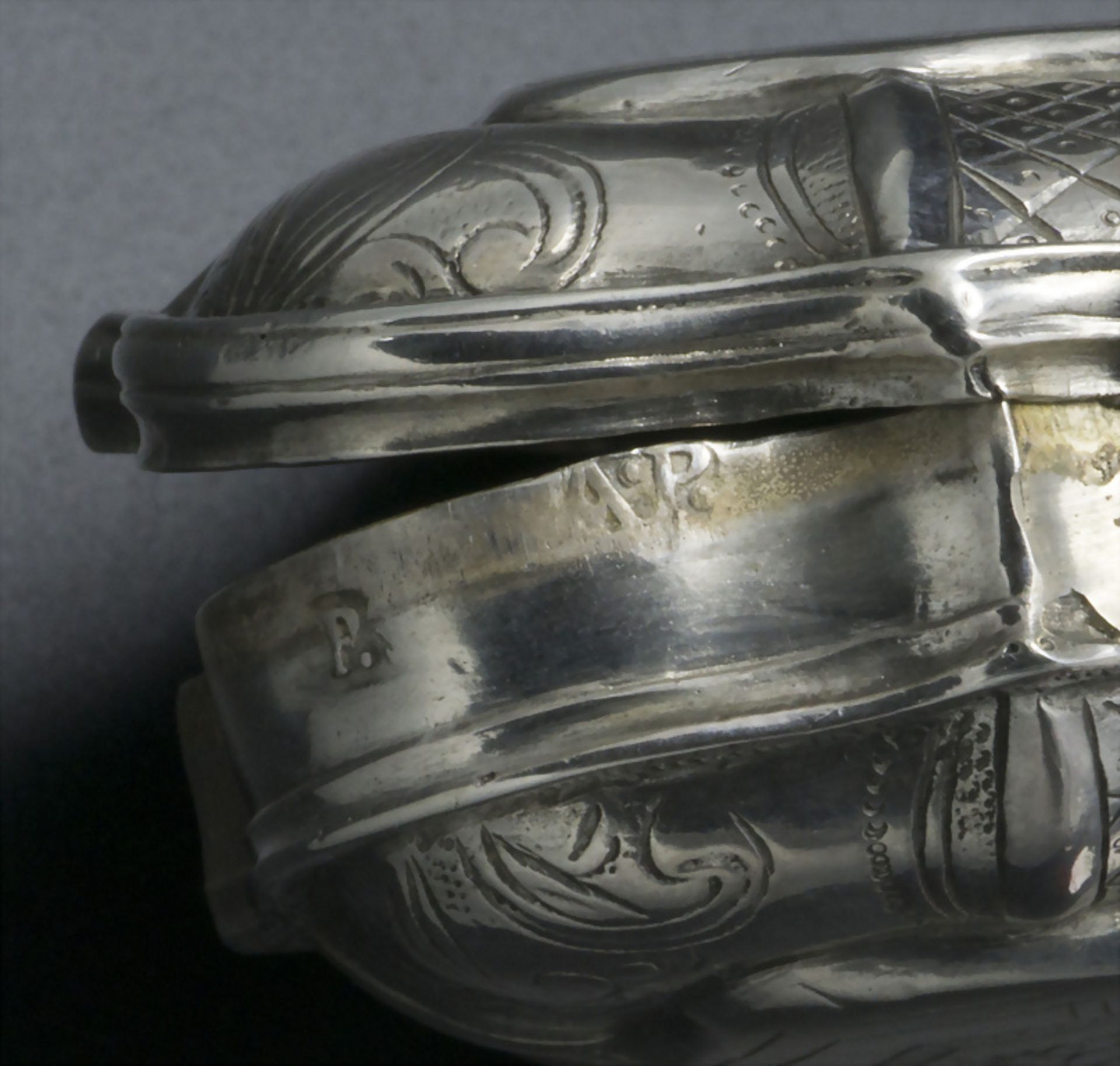 Barock Tabatiere / Baroque tabatière en argent massif / A baroque silver snuff box, Neuenburg ... - Bild 7 aus 7