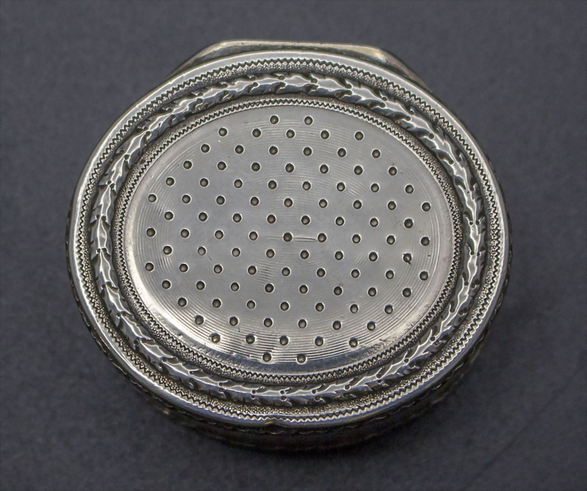 Silberdose, Tabatière / Boite en argent massif / A silver box, Frankreich, 18./19. Jh. - Image 3 of 5