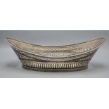 Silberkorb / A silver basket, Frankreich, um 1900