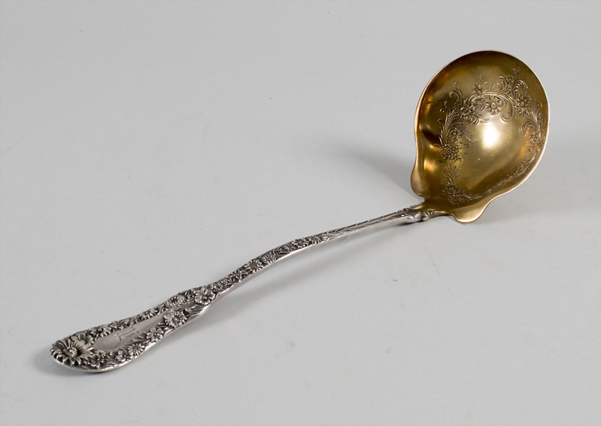 Suppenkelle 'No. 10' / A silver blossom soup ladle 'No. 10', Dominick & Haff, New York, um 1896