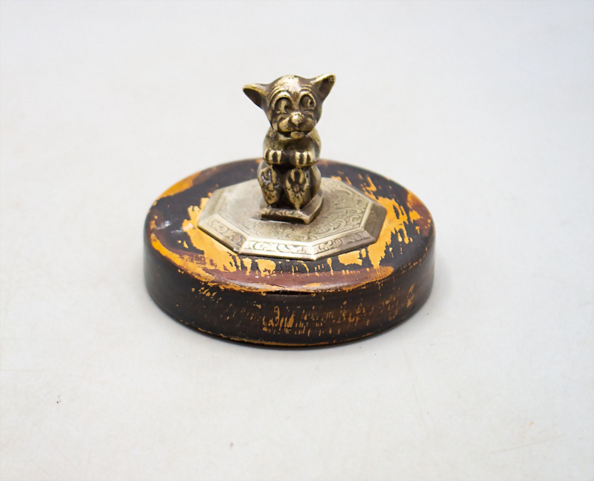 Miniatur Figur 'Bonzo der Hund' / A miniature figurine of 'Bonzo the dog', wohl England, nach 1922