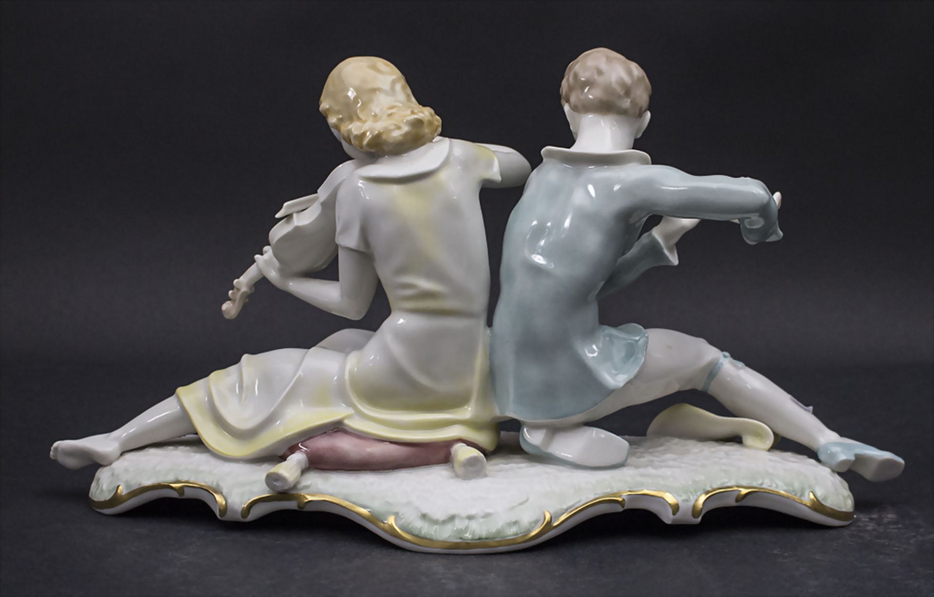 Figur 'Musizierendes Paar' / 'A couple playing music', Carl Werner, Hutschenreuther, 1. Hälfte ... - Image 2 of 8