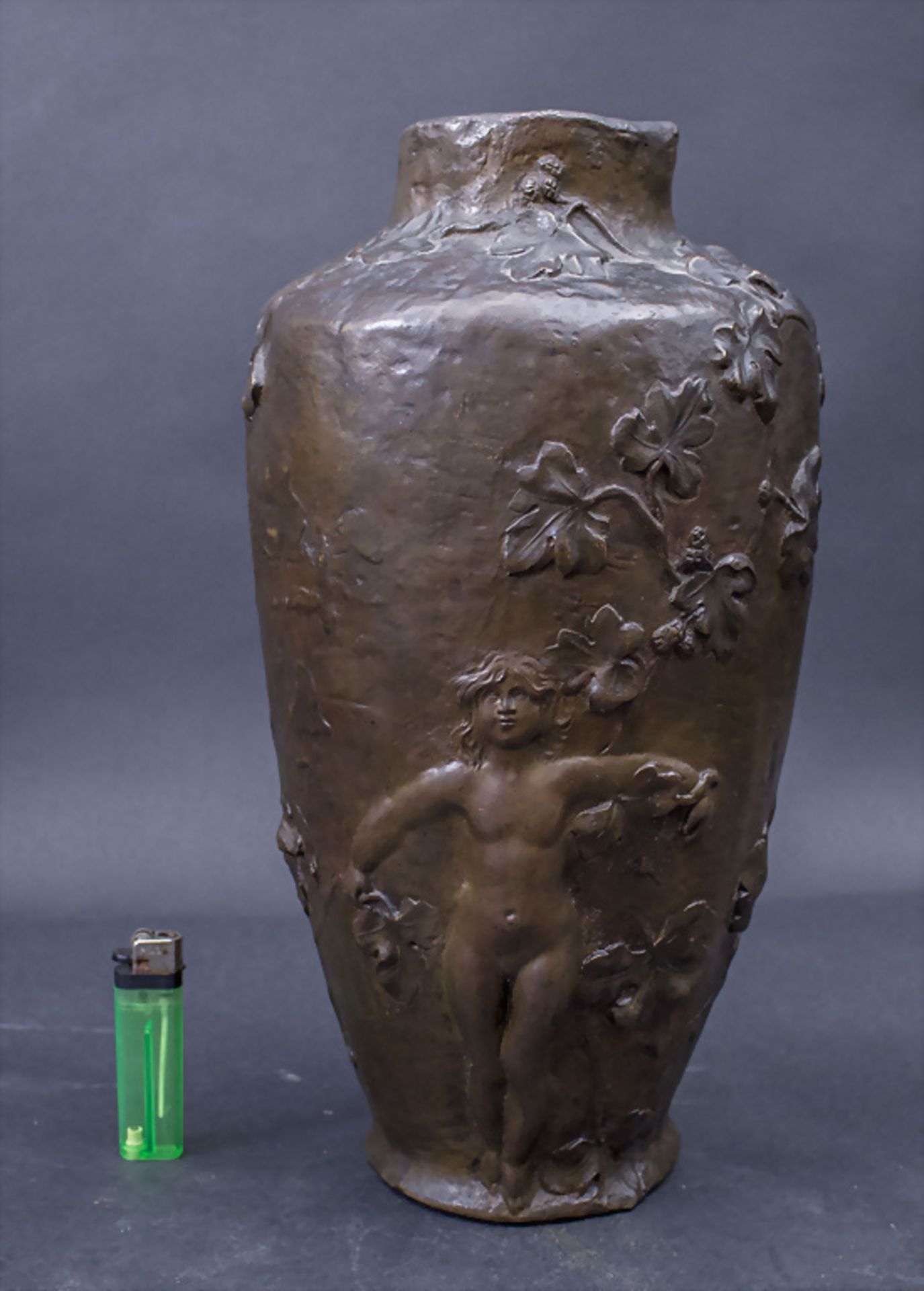 Paul MOREAU-VAUTIER (1871-1936), große Bronze Vase / A large bronze vase, um 1900