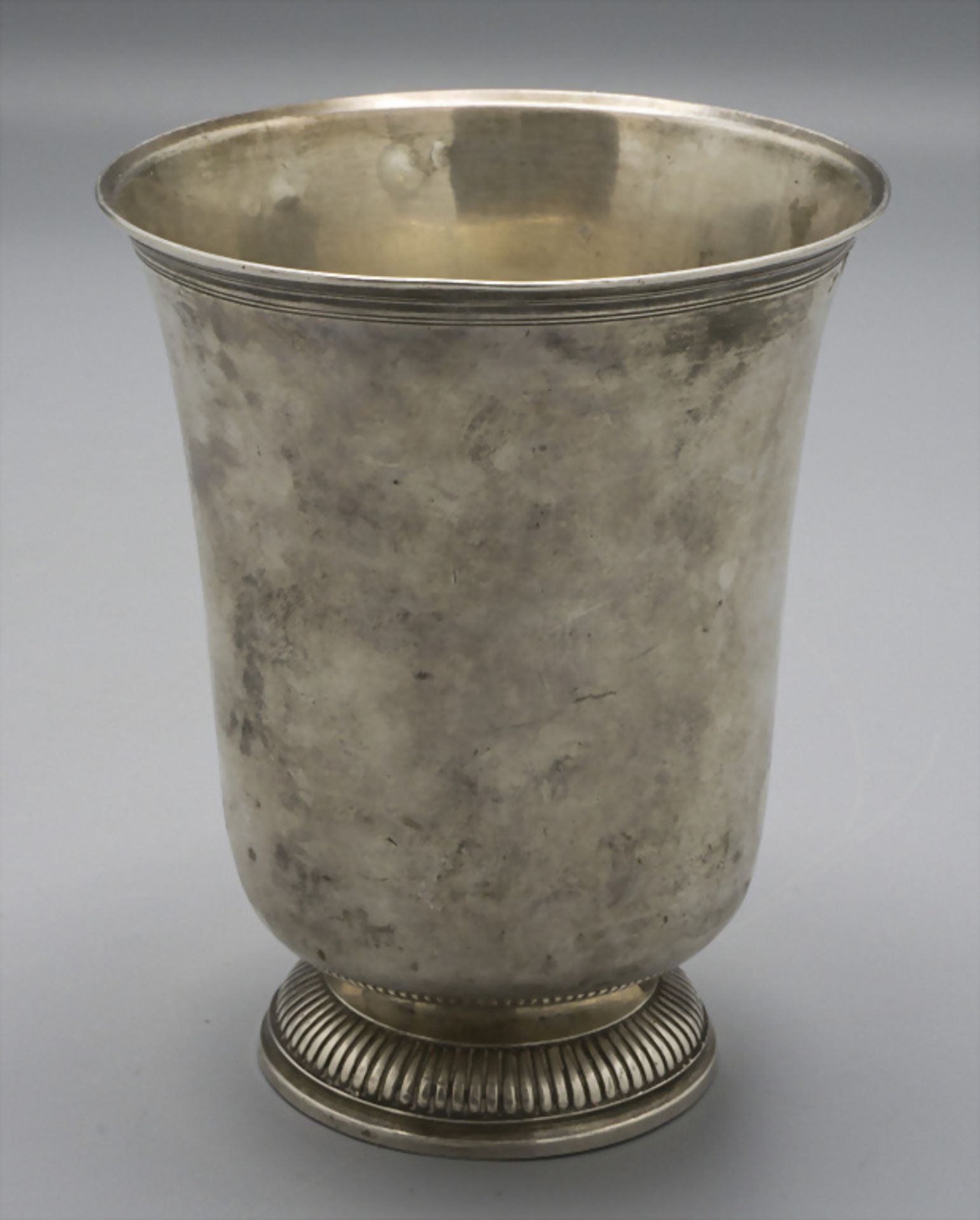 Großer Barock Glockenbecher mit Deckel / A large silver beaker, Pierre Antoine Famechon, ... - Bild 2 aus 6