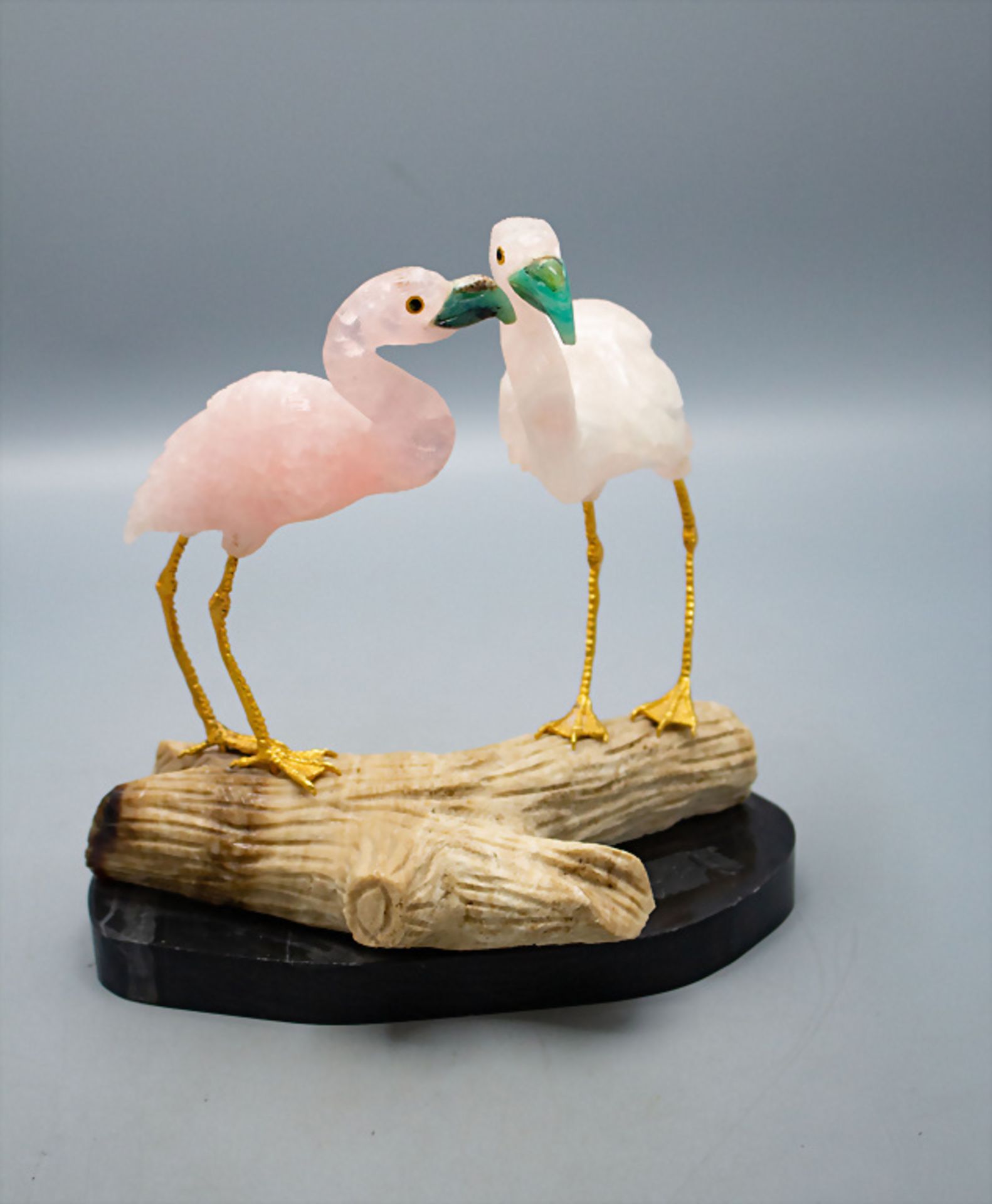 Rosenquarz Steinskulptur 'Paar Flamingos' / A rose quartz stone sculpture 'Pair of flamingos', ...