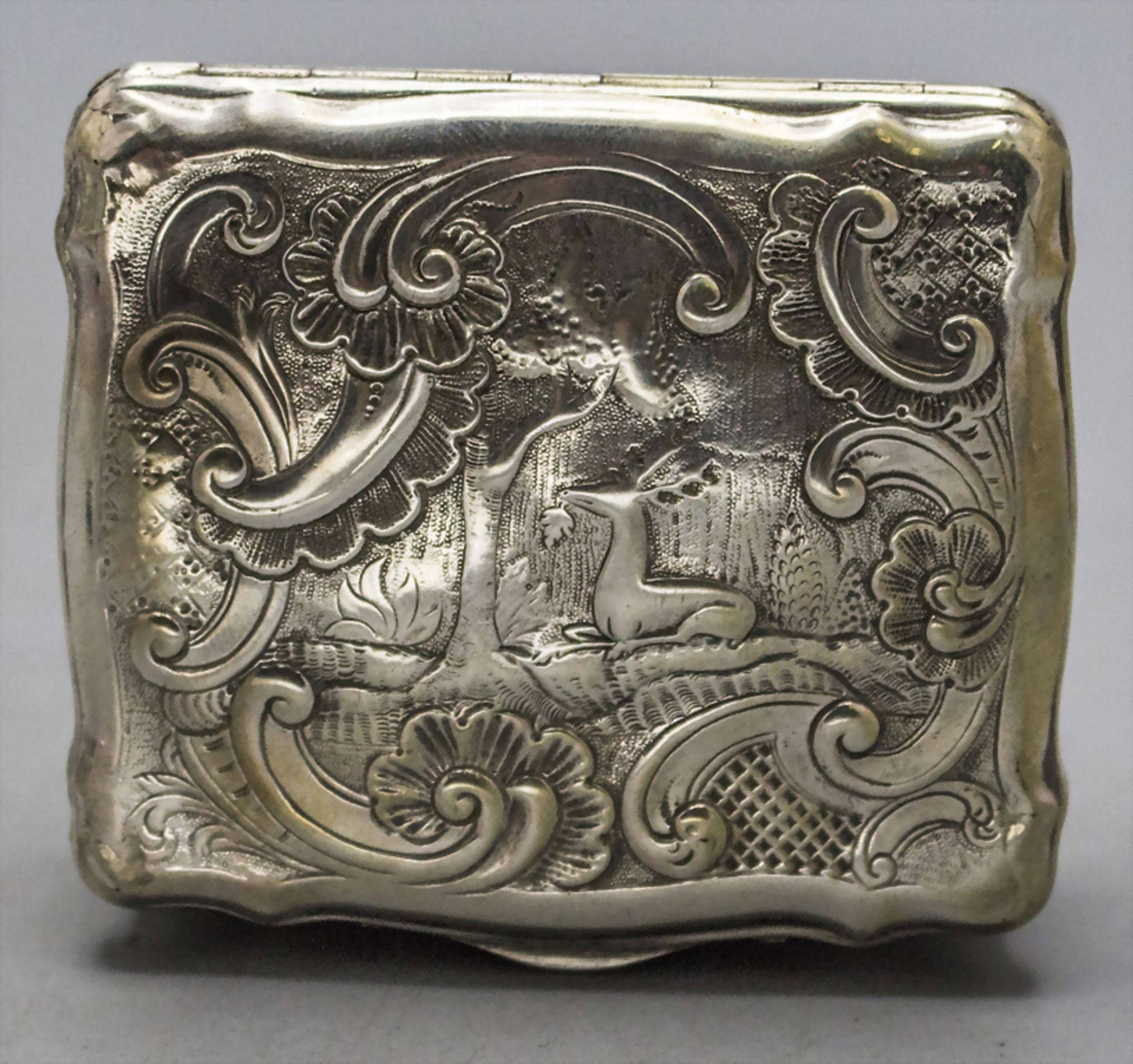 Rokoko Tabatiere mit Jagdszene / Schnupftabakdose / A silver Rococo snuffbox with a hunting ...